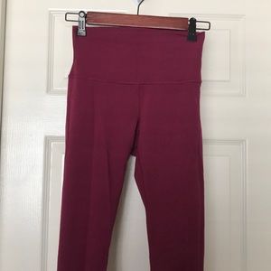 Lululemon Wunder Under full on Luon